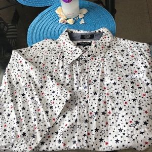 Men’s star ⭐️ design button up
